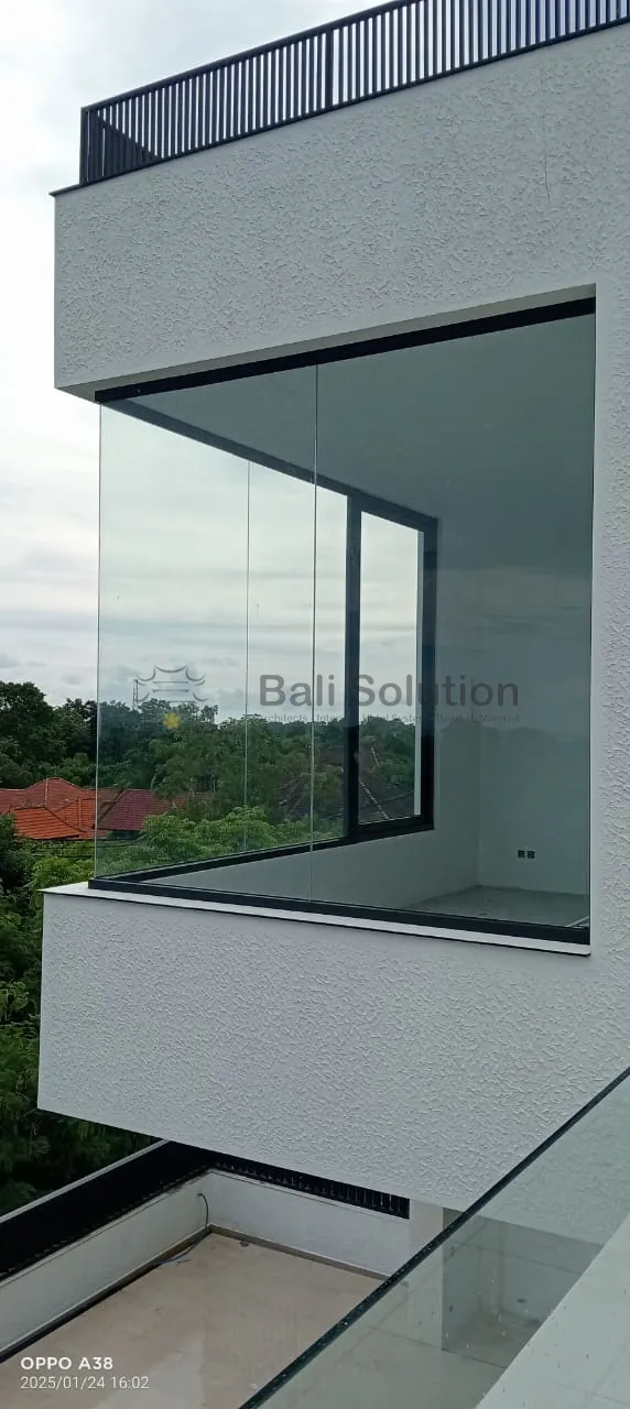 Jendela UPVC Kaca Mati