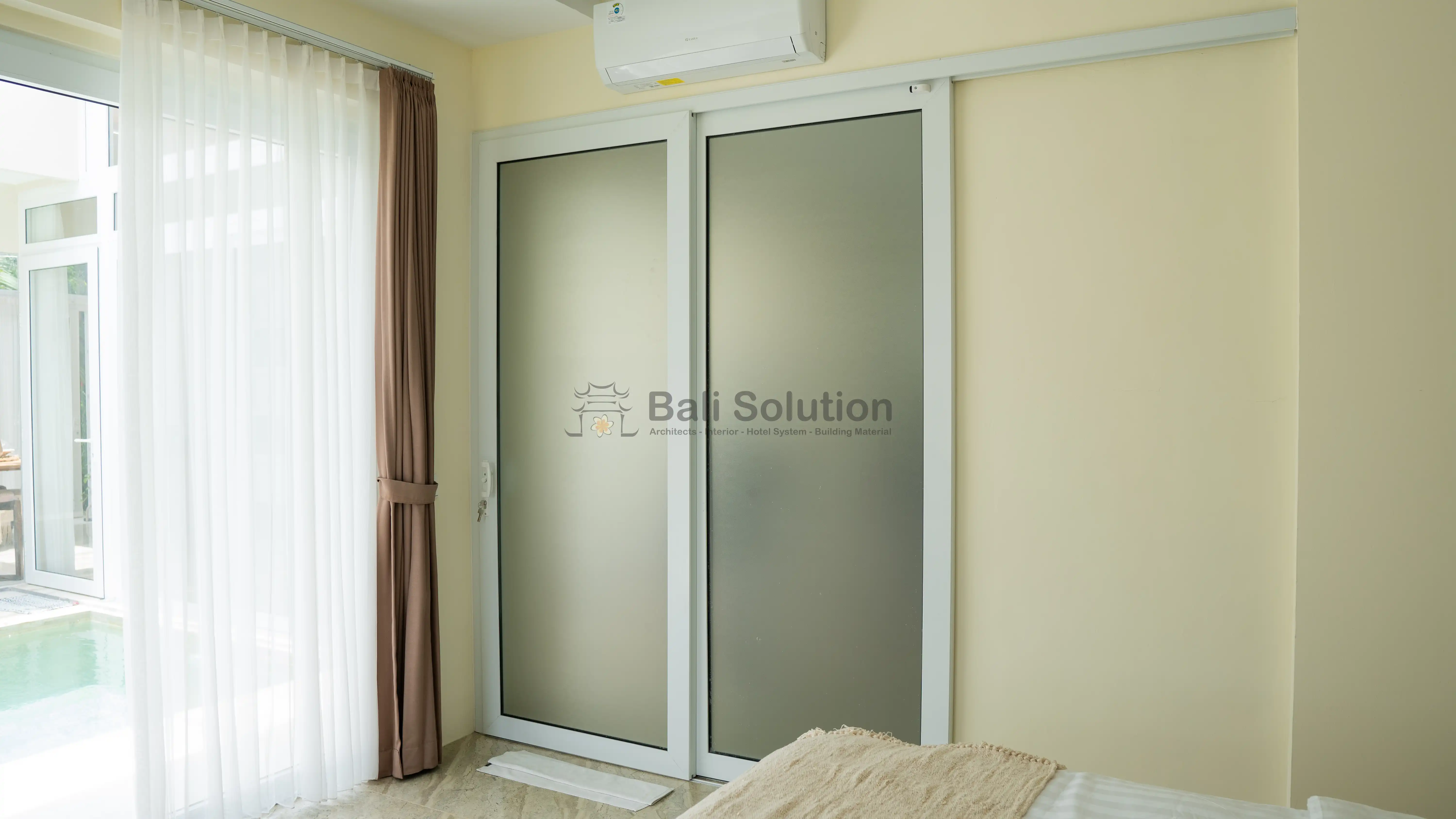 Pintu Kamar Mandi UPVC: Minimalis, Anti Rayap, dan Awet  Bertahun-Tahun 